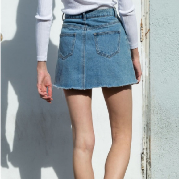 Brandy Melville Juliette Denim Miniskirt - Picture 3 of 7